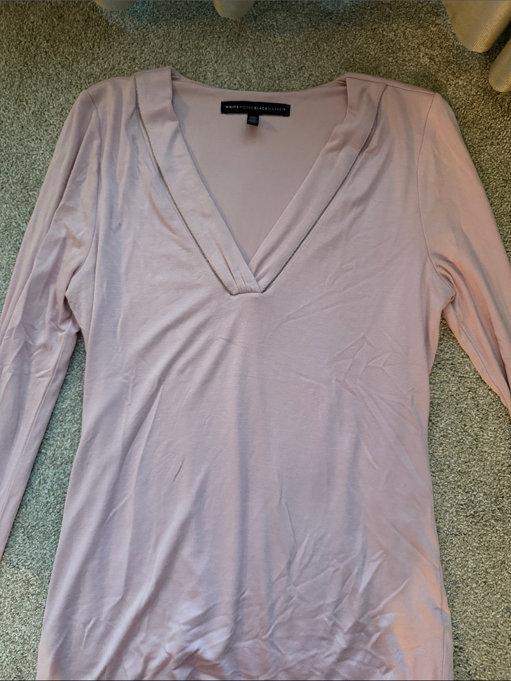 White House Black Market Light Pink V-Neck Long Sleeve Top